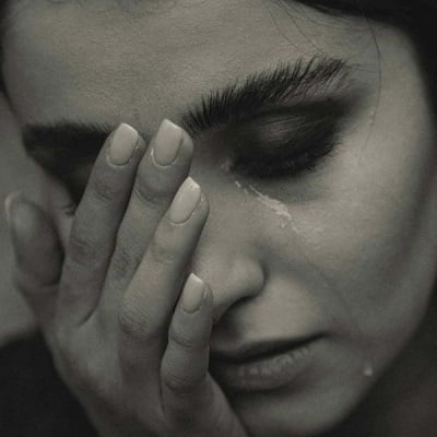 وفا شریفوا سنی عوض اتسین کیمسه چتین